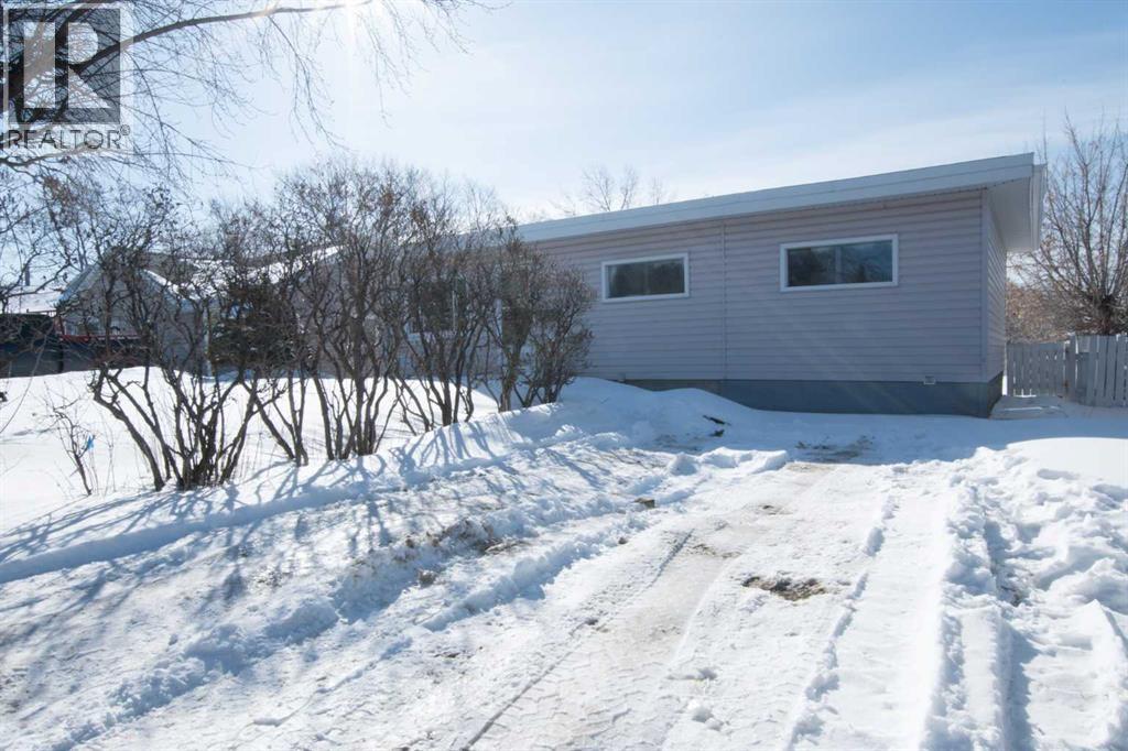 9513 105 Avenue - photo 2