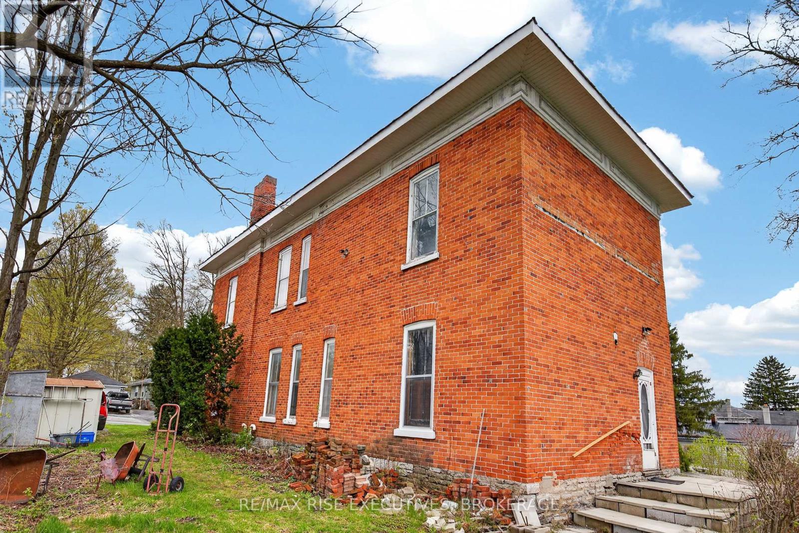 147 ST GEORGE STREET - 13