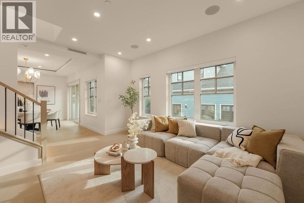 2542 GRANT STREET, Vancouver