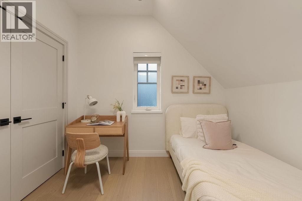 2542 GRANT STREET, Vancouver