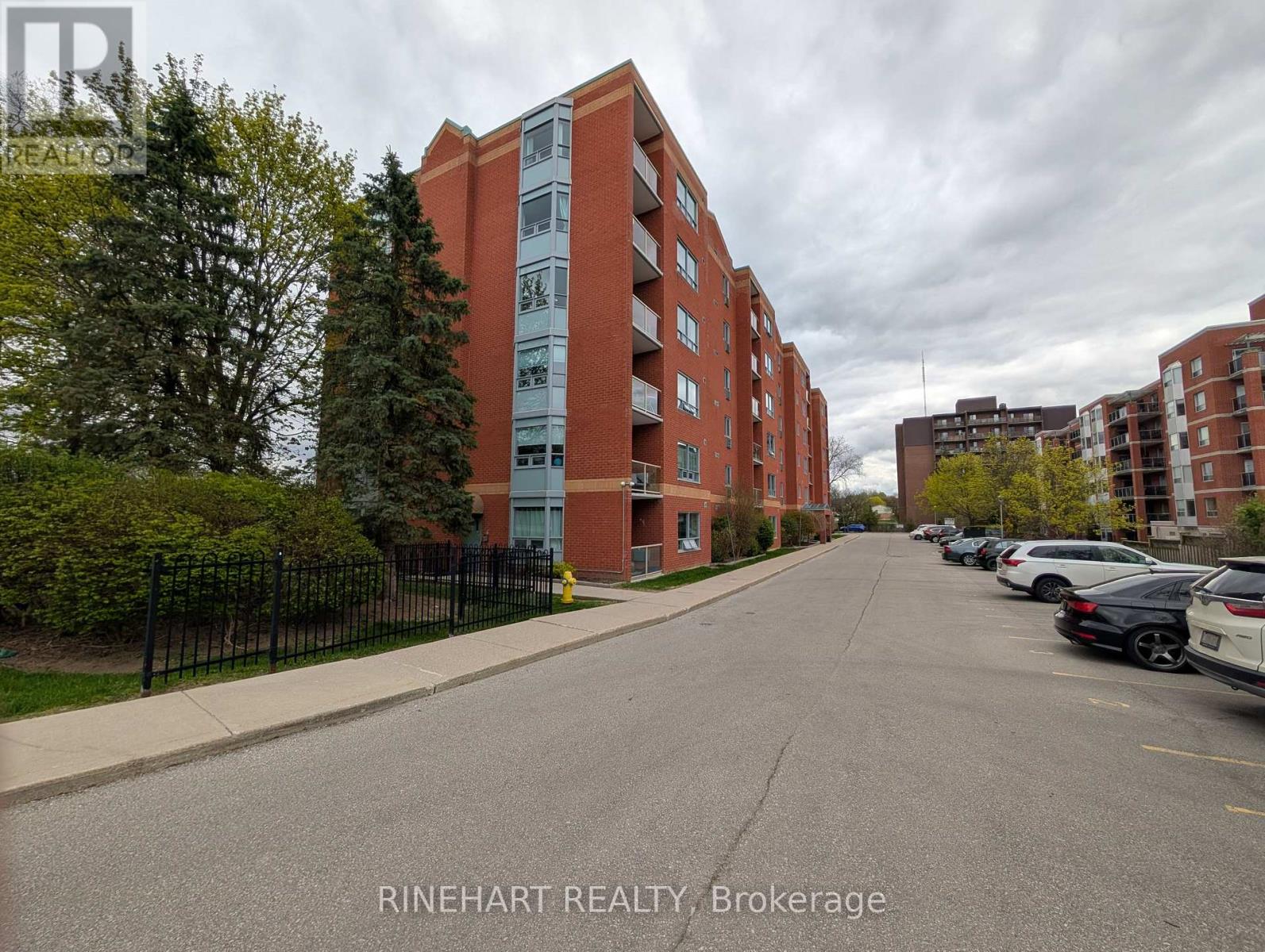 604 - 77 BASELINE ROAD W