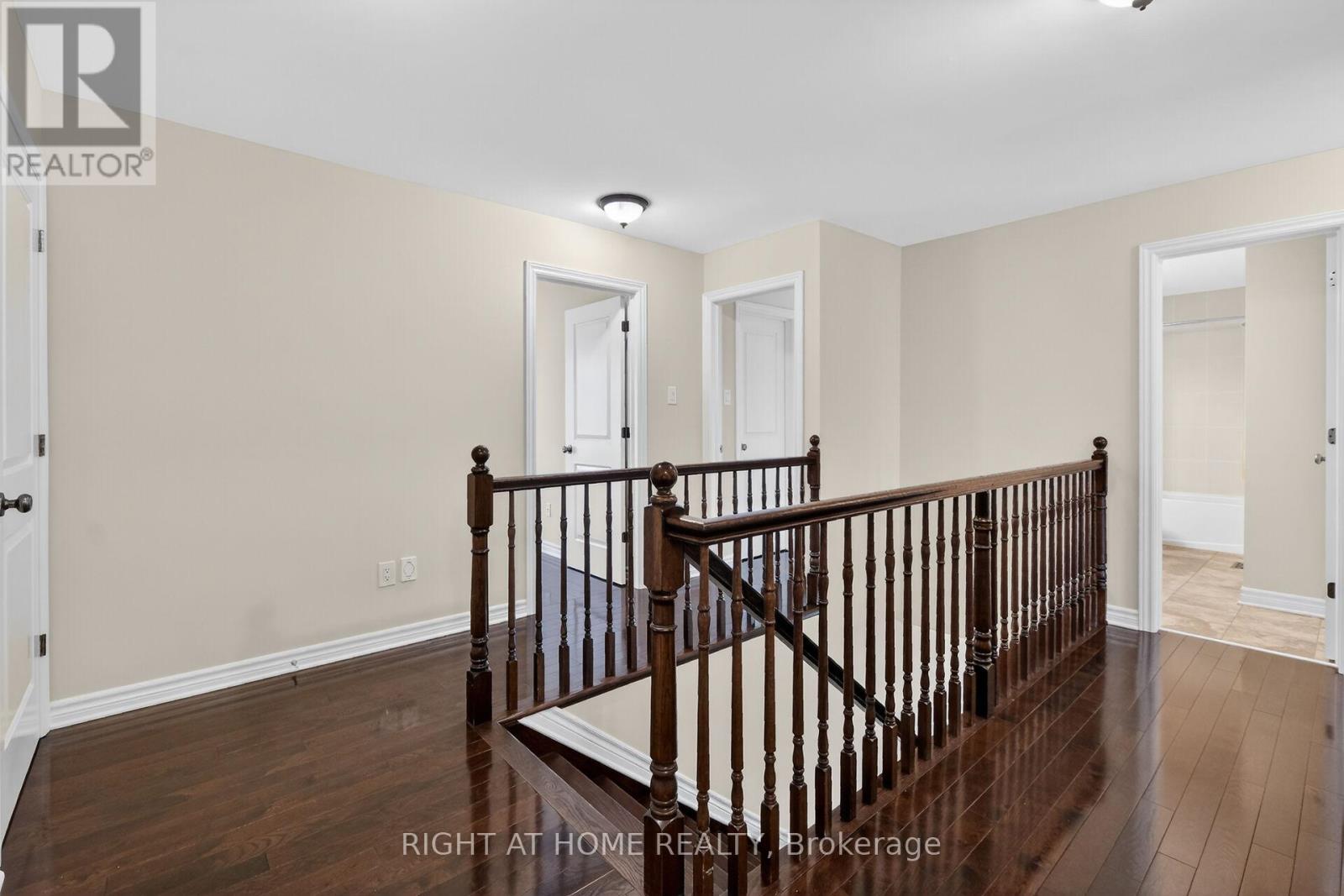44 HAWKS LANDING CRESCENT - 24