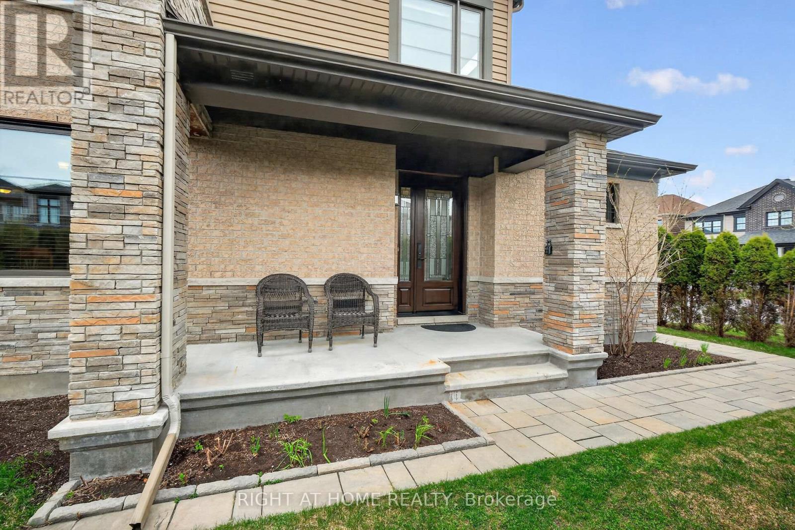 44 HAWKS LANDING CRESCENT - 4