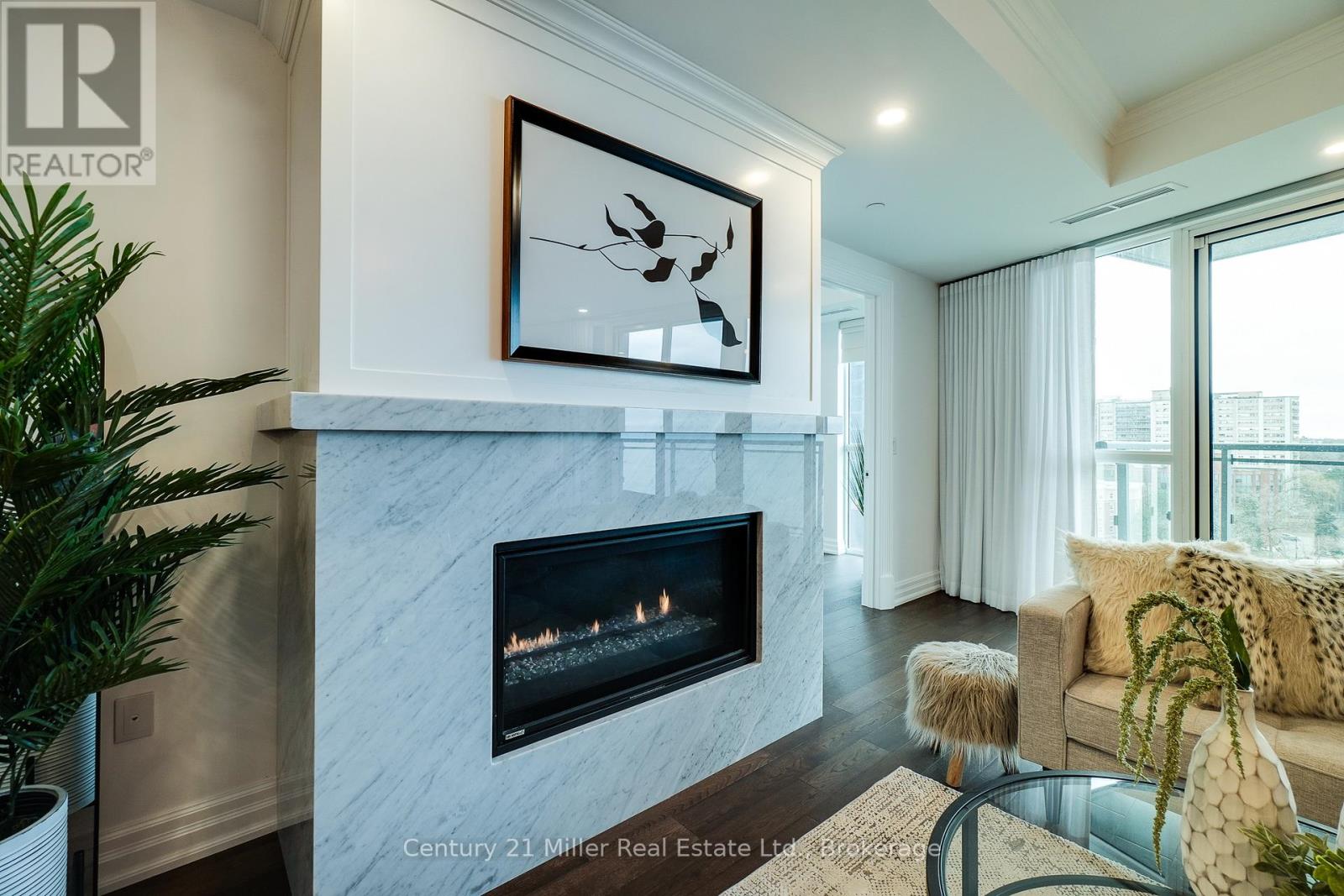 #802 2060 LAKESHORE ROAD - 10
