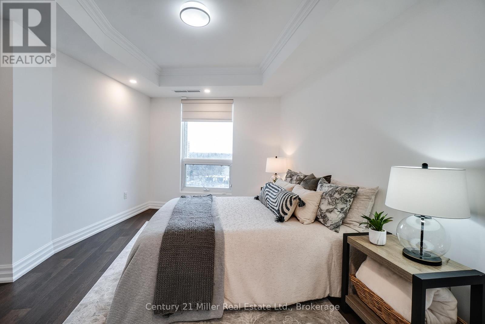 #802 2060 LAKESHORE ROAD - 17