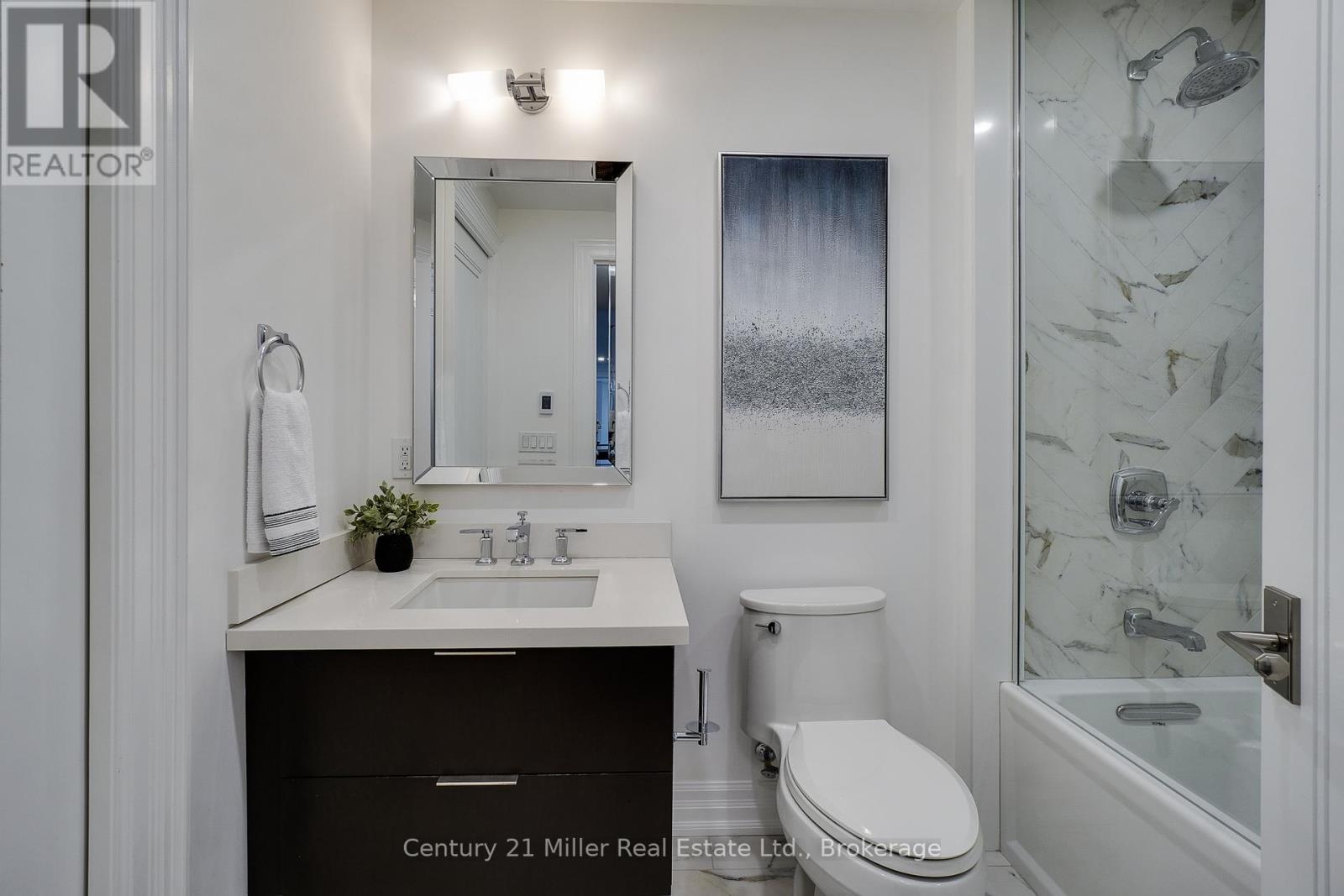 #802 2060 LAKESHORE ROAD - 20