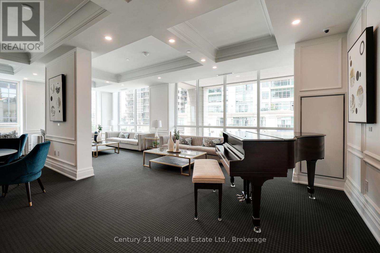 #802 2060 LAKESHORE ROAD - 32