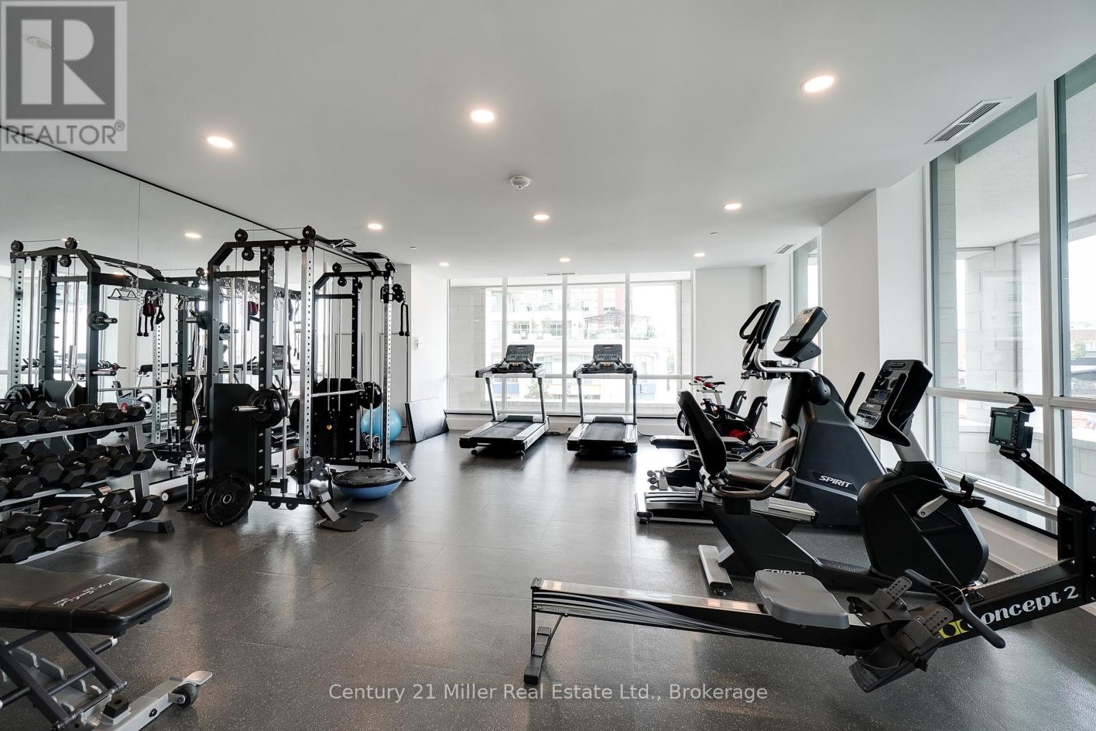 #802 2060 LAKESHORE ROAD - 36