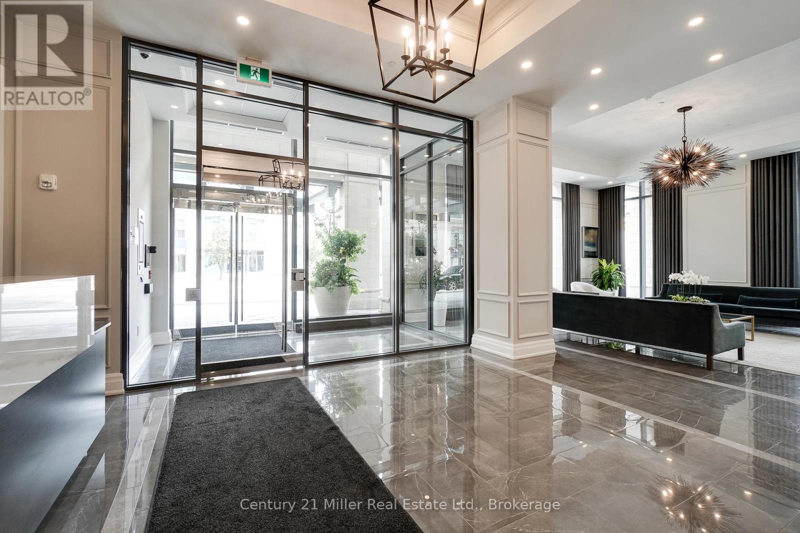 #802 2060 LAKESHORE ROAD - 4