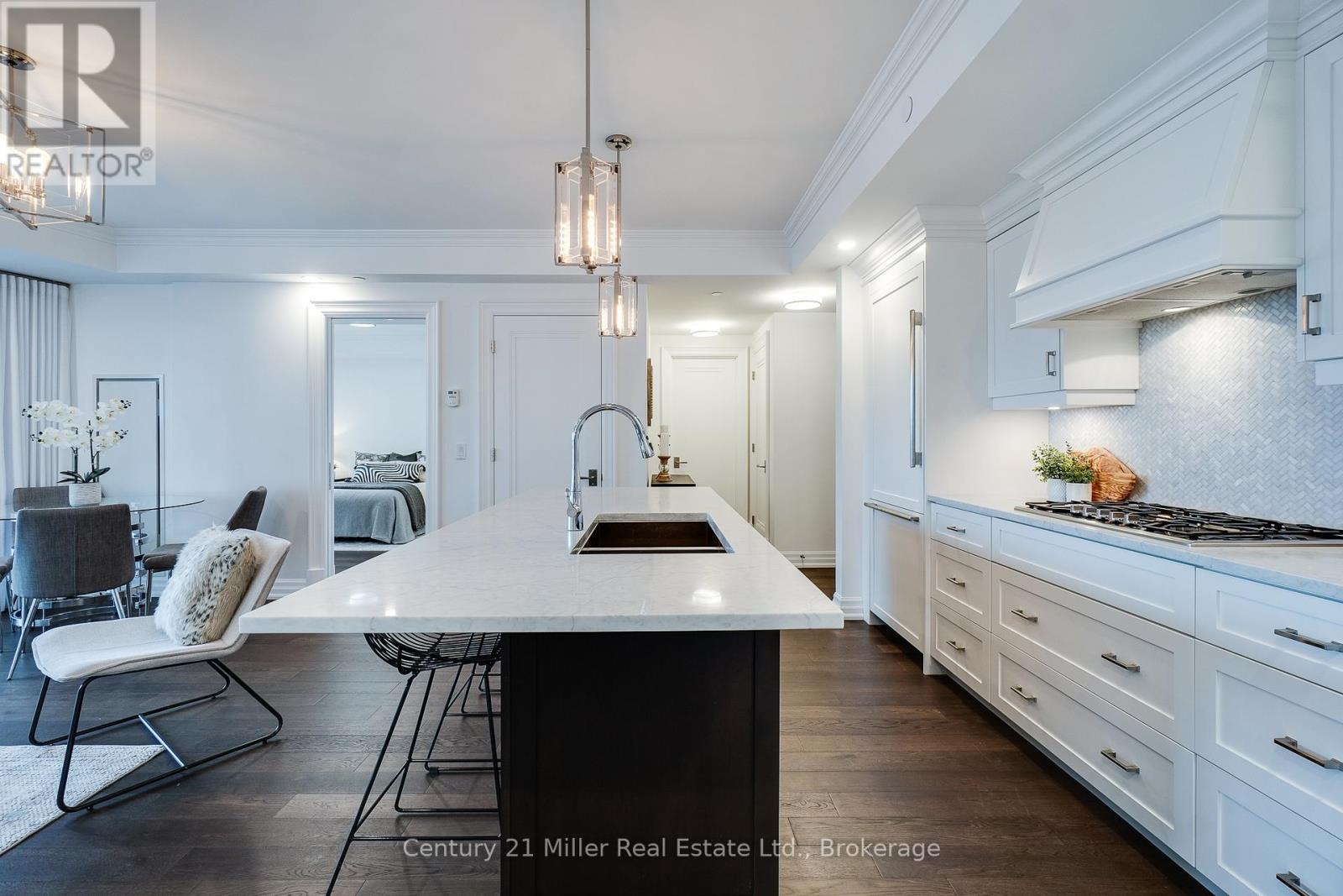 #802 2060 LAKESHORE ROAD - 7