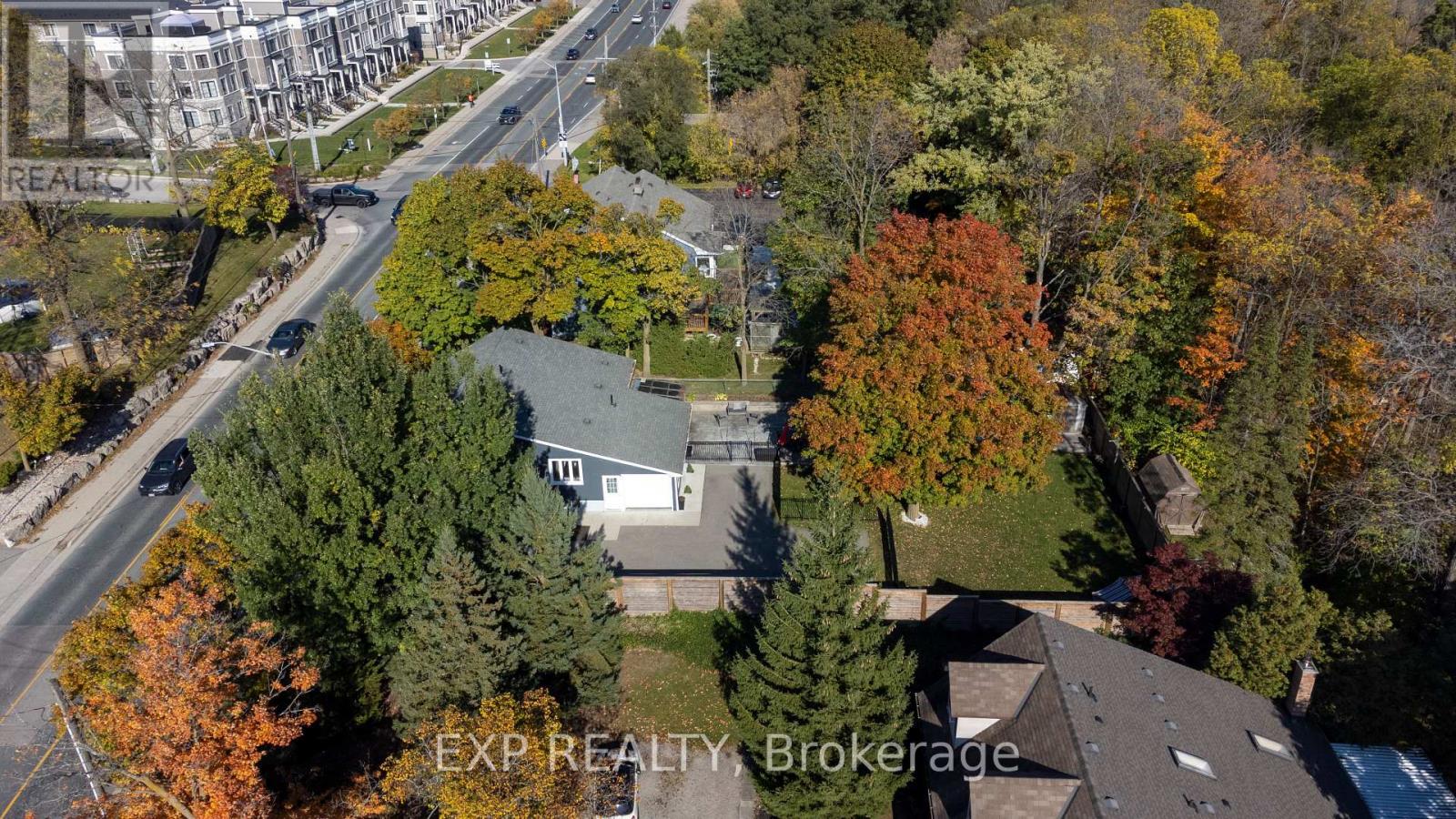 366 DUNDAS STREET E - 37