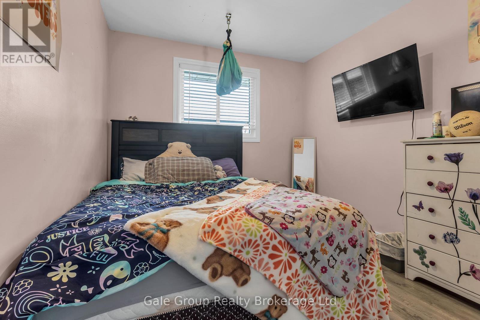 1137 PEARSON DRIVE - 14
