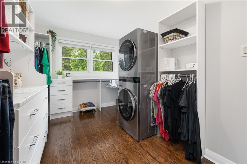 1063 MAPLEHURST Avenue - 11