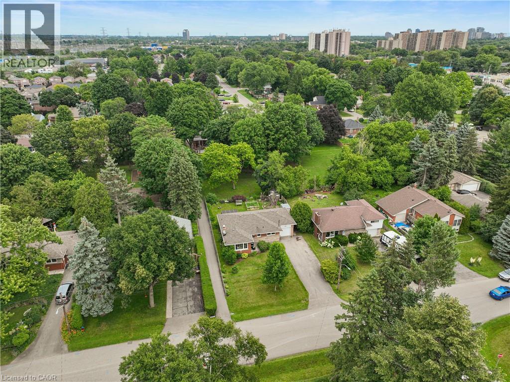 1063 MAPLEHURST Avenue - 29