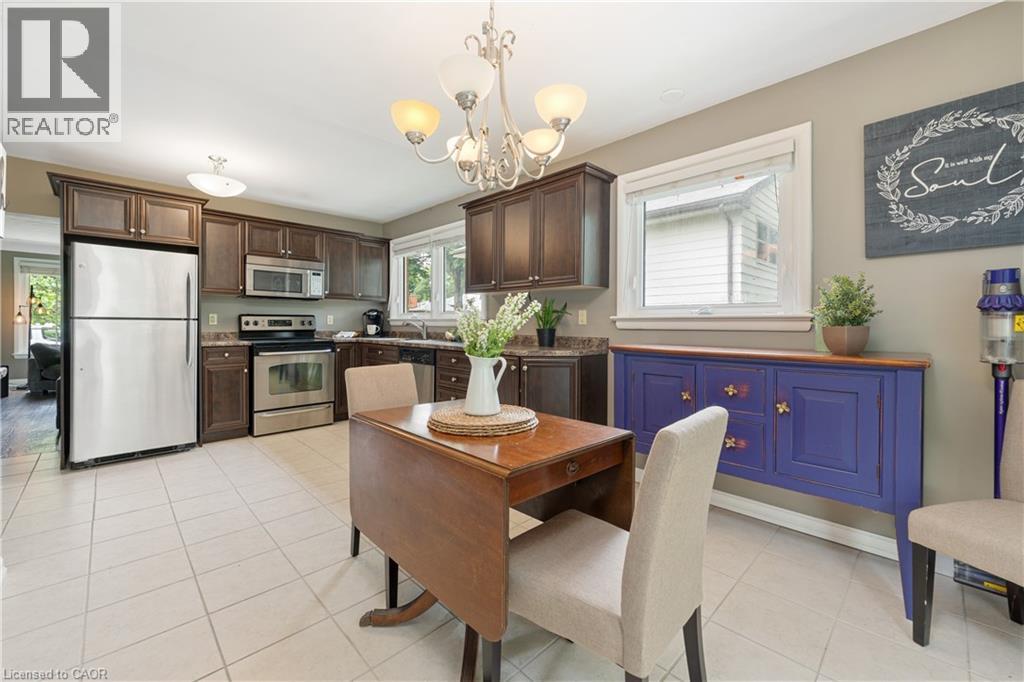 1063 MAPLEHURST Avenue - 5