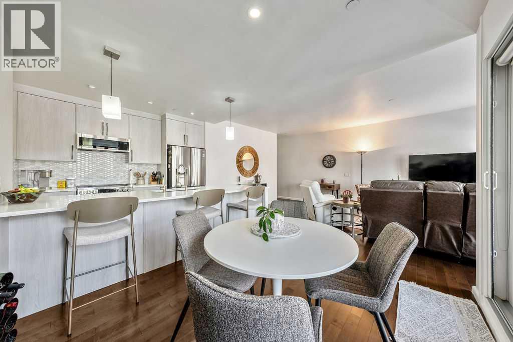 #207 414 Meredith Road NE - 2