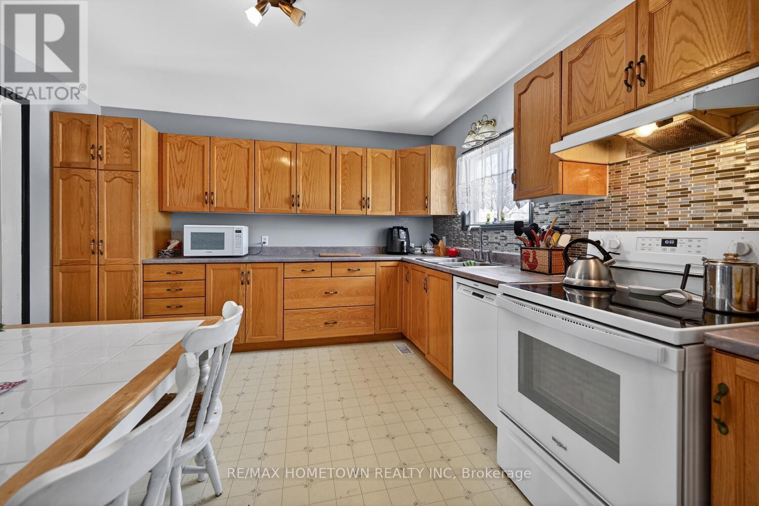 16 GRAHAM LAKE ROAD - 19