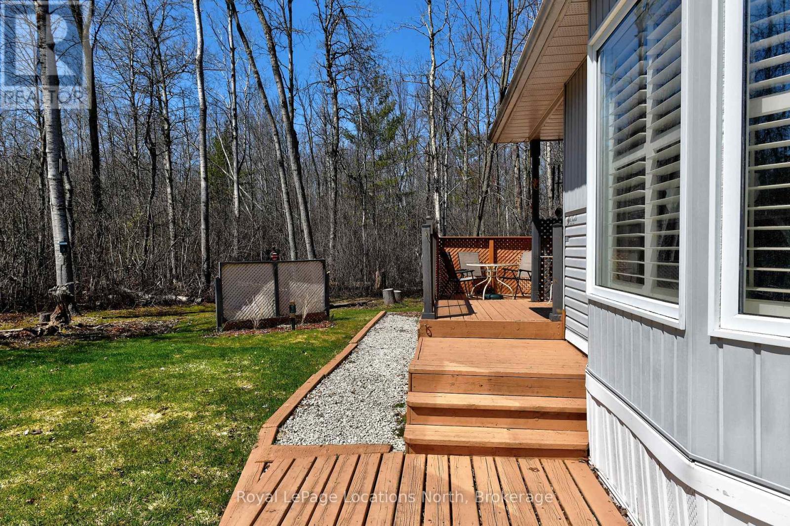 18 PRINCE CHARLES AVENUE - 12