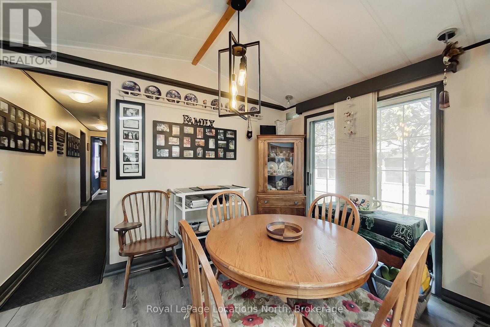 18 PRINCE CHARLES AVENUE - 20