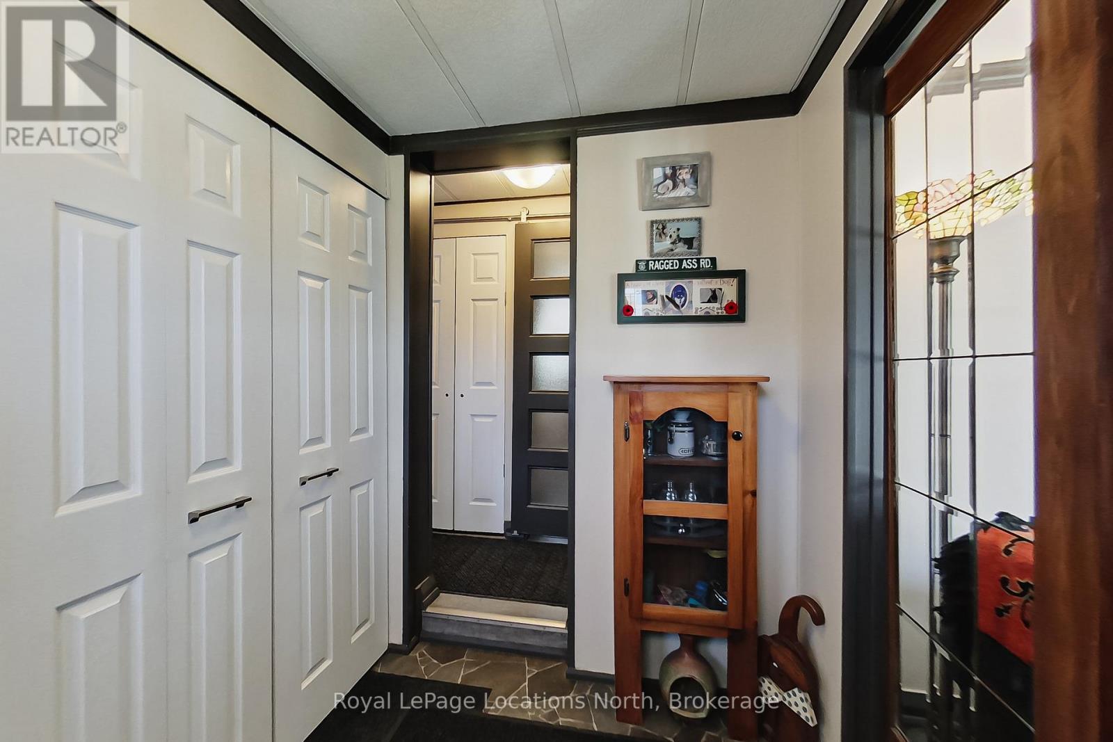 18 PRINCE CHARLES AVENUE - 28