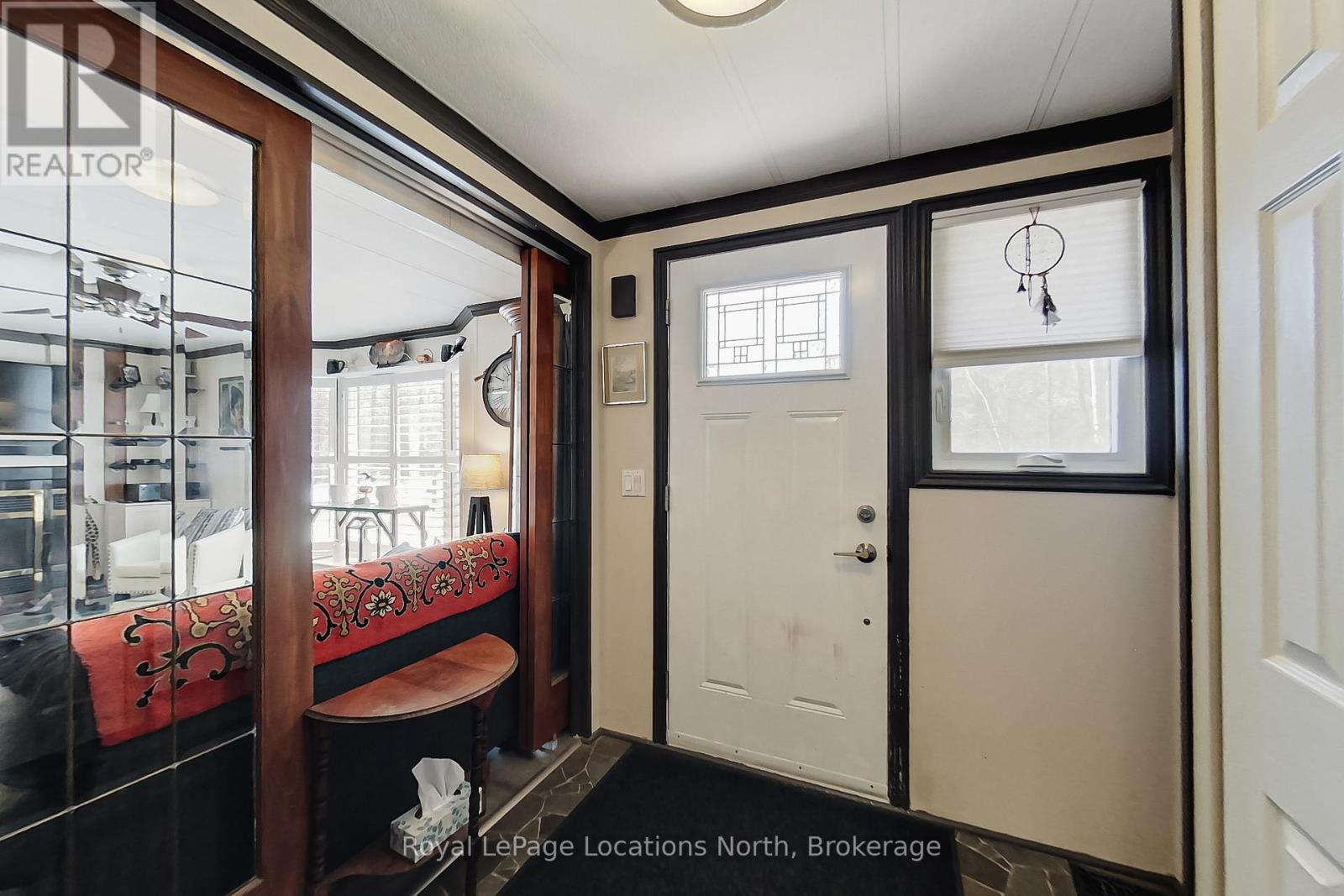 18 PRINCE CHARLES AVENUE - 30