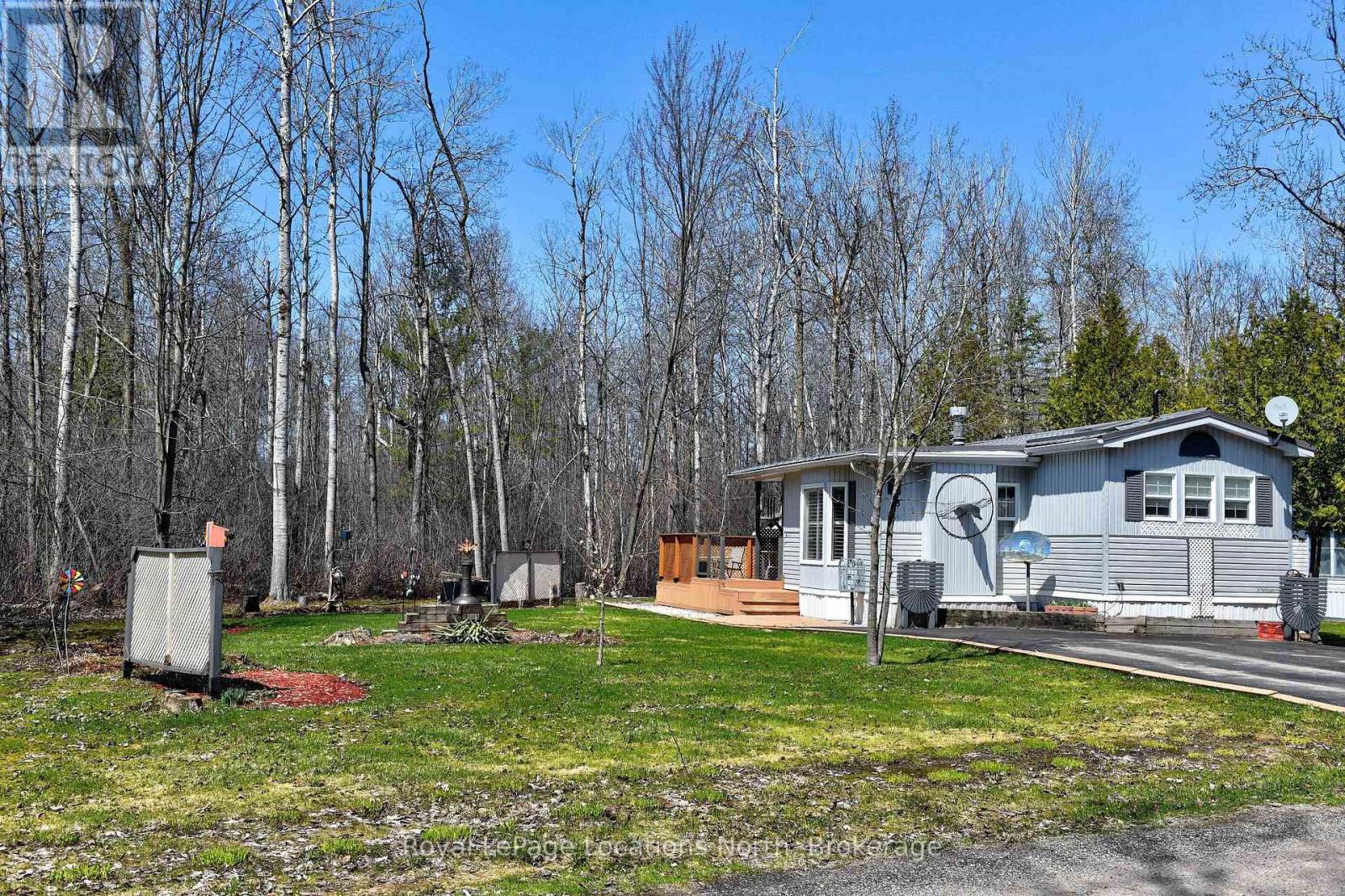 18 PRINCE CHARLES AVENUE - 35
