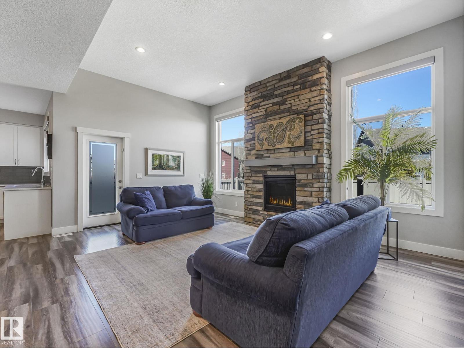 4260 CHARLES CL SW, Edmonton