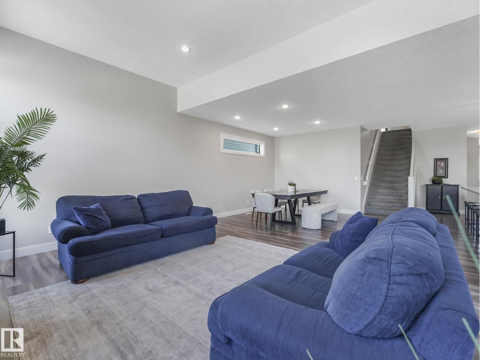 4260 CHARLES CL SW, Edmonton