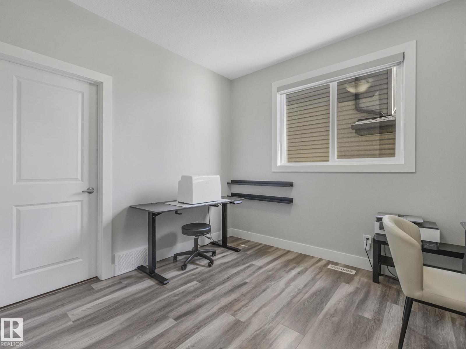 4260 CHARLES CL SW, Edmonton