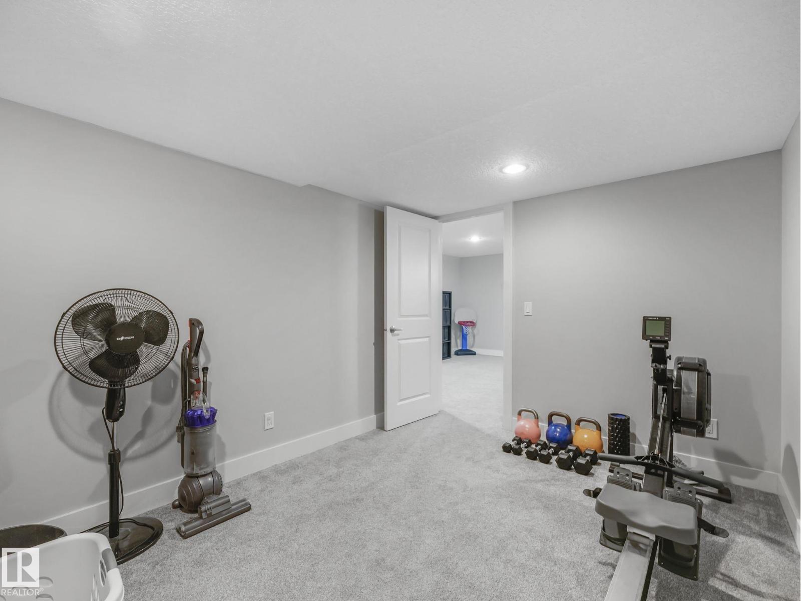 4260 CHARLES CL SW, Edmonton