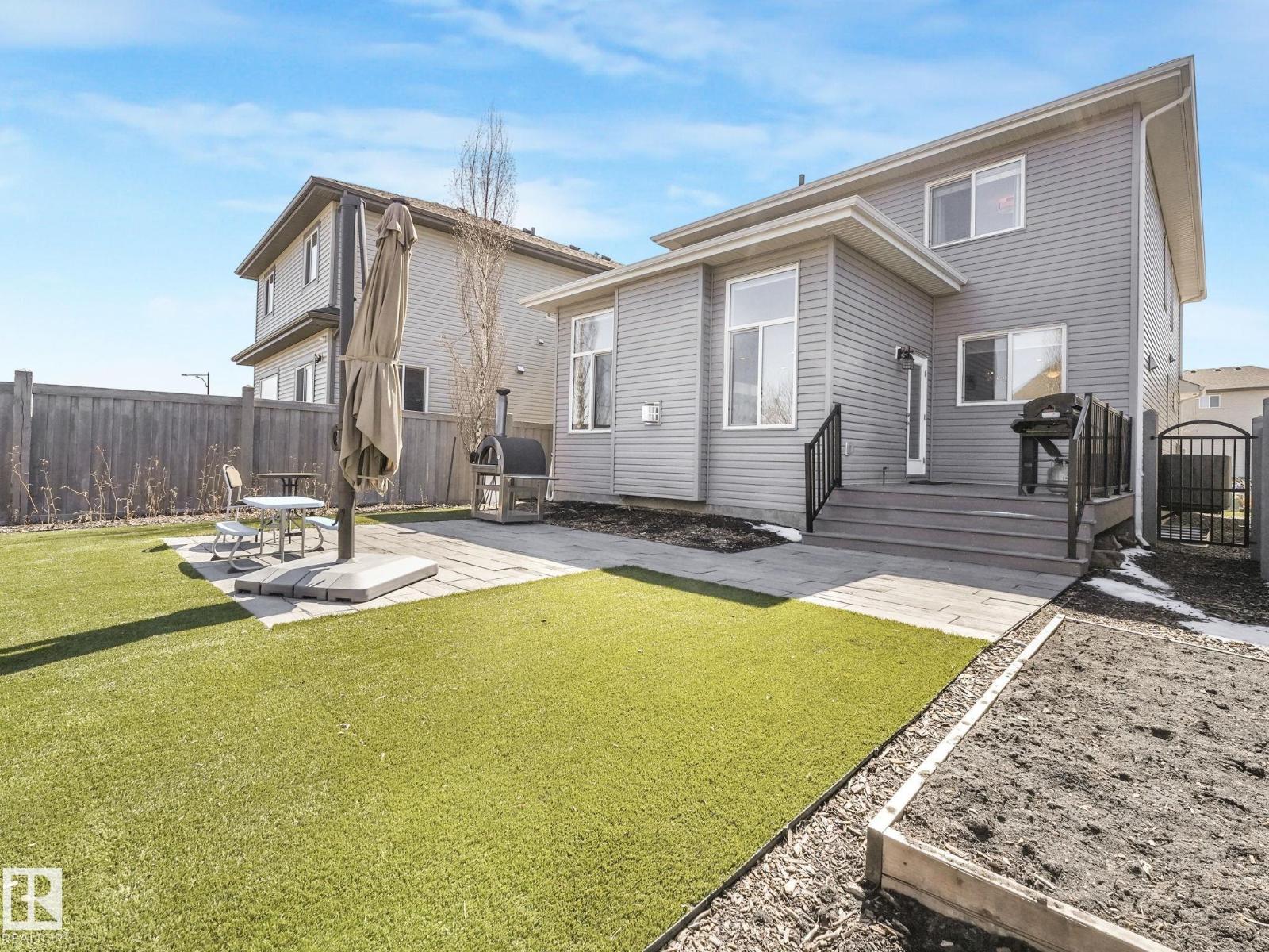4260 CHARLES CL SW, Edmonton