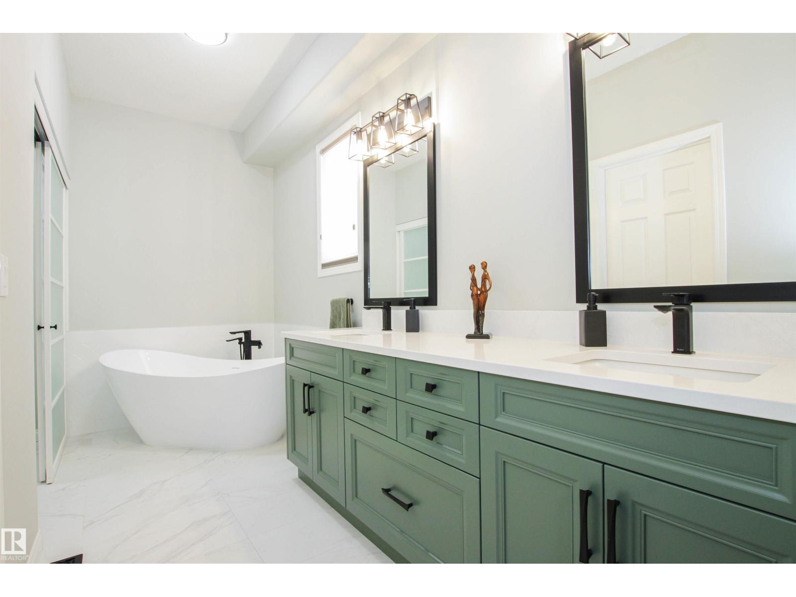 #61 700 Regency DR, Sherwood Park