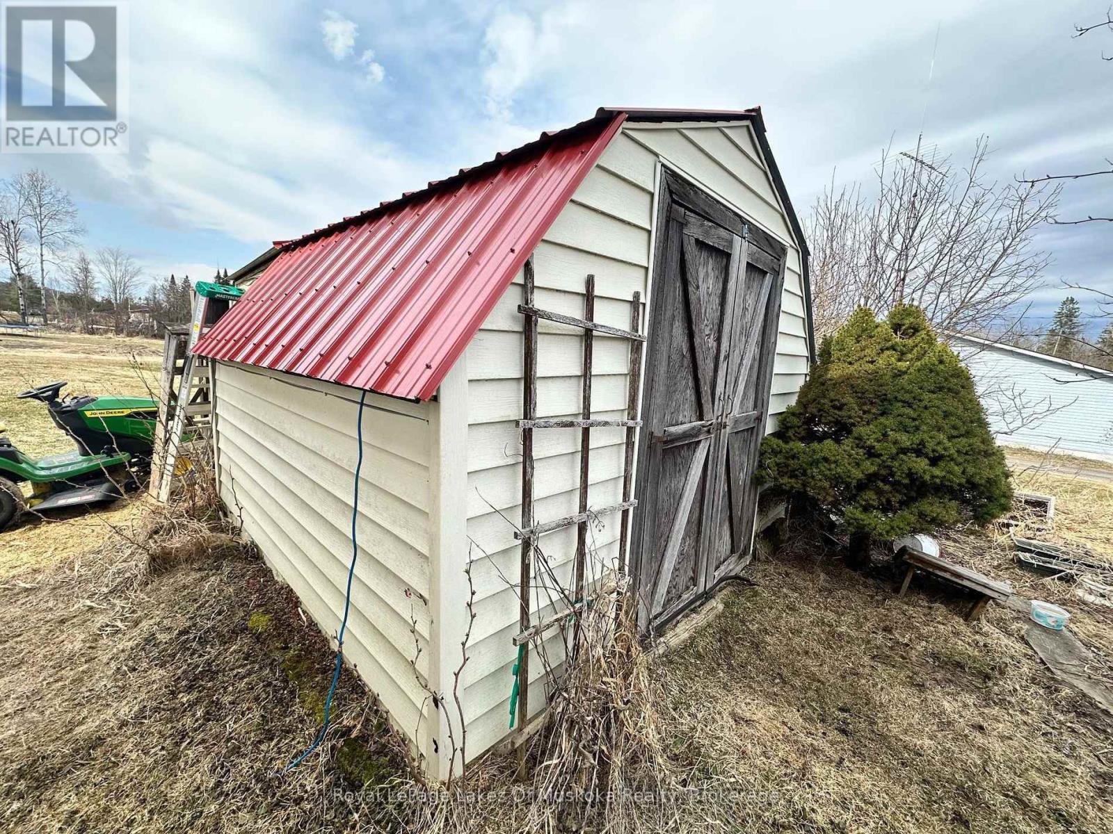 250 STEPHENSON RD 12 W ROAD - 6