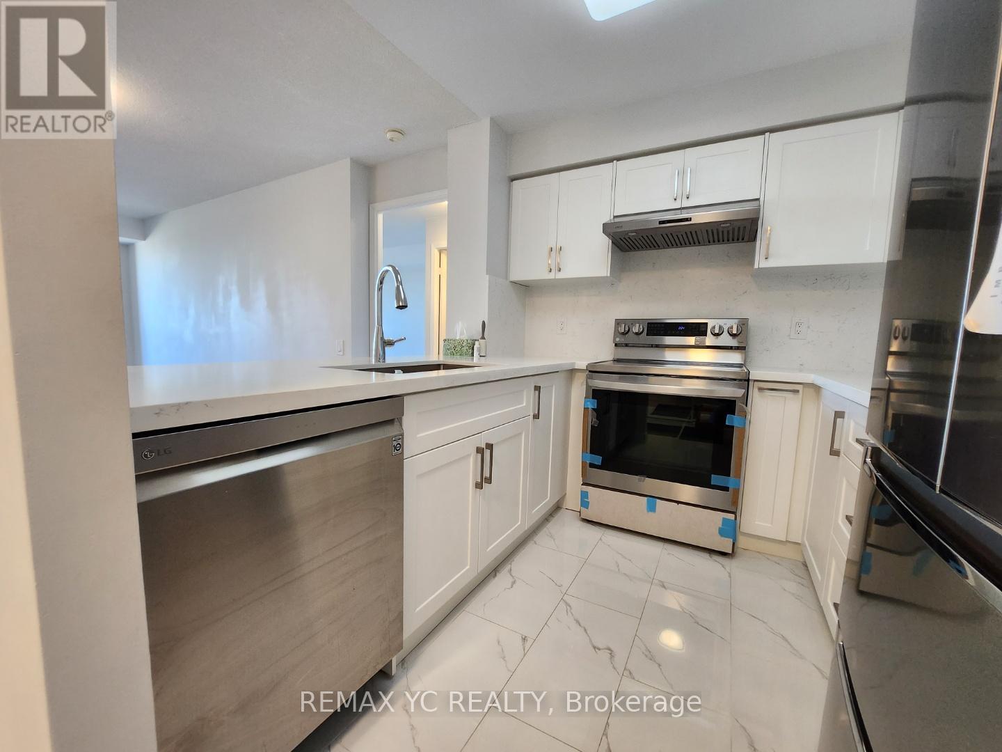 Listing photo of 2908 - 8 HILLCREST AVENUE