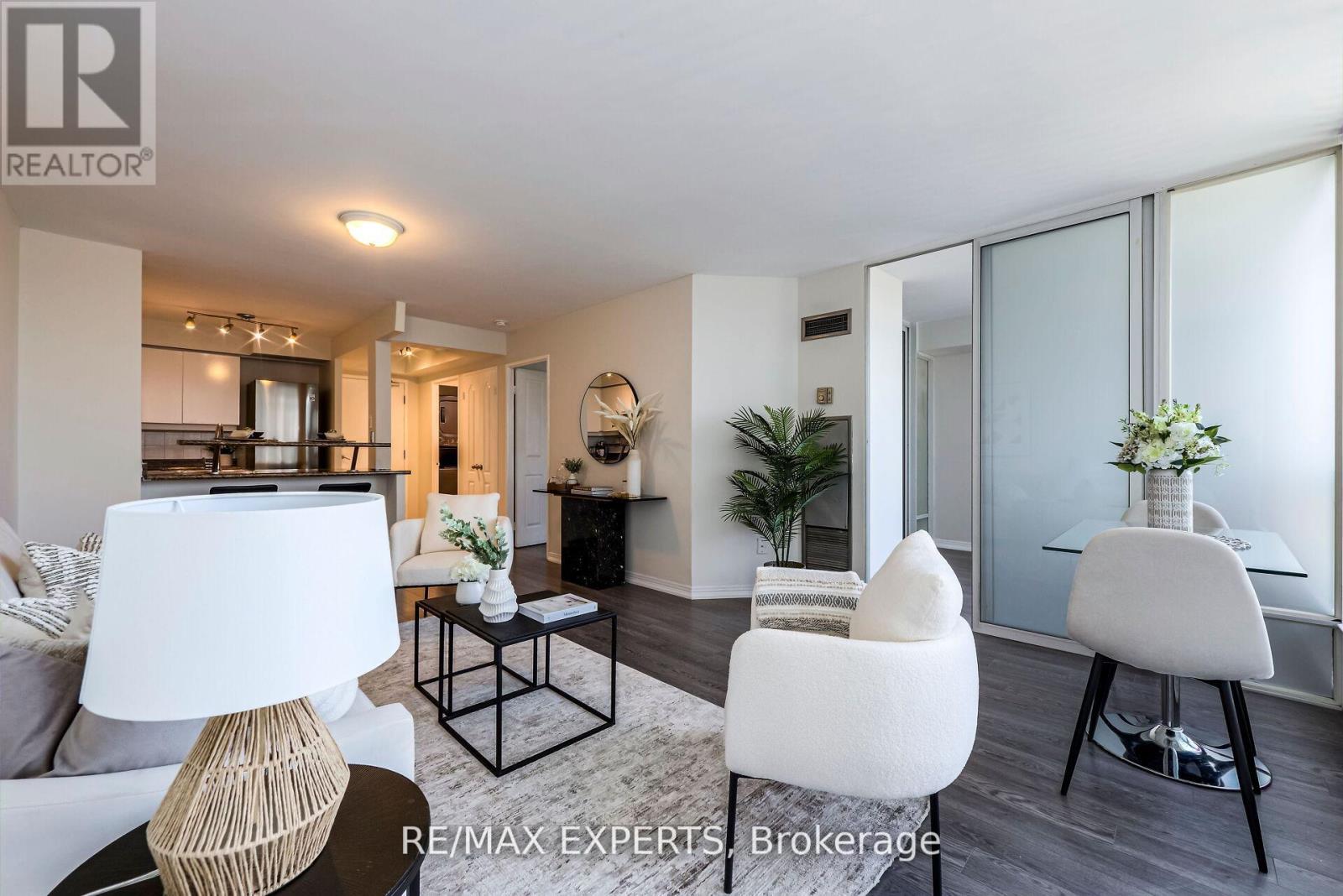 #1006 942 YONGE STREET - 24