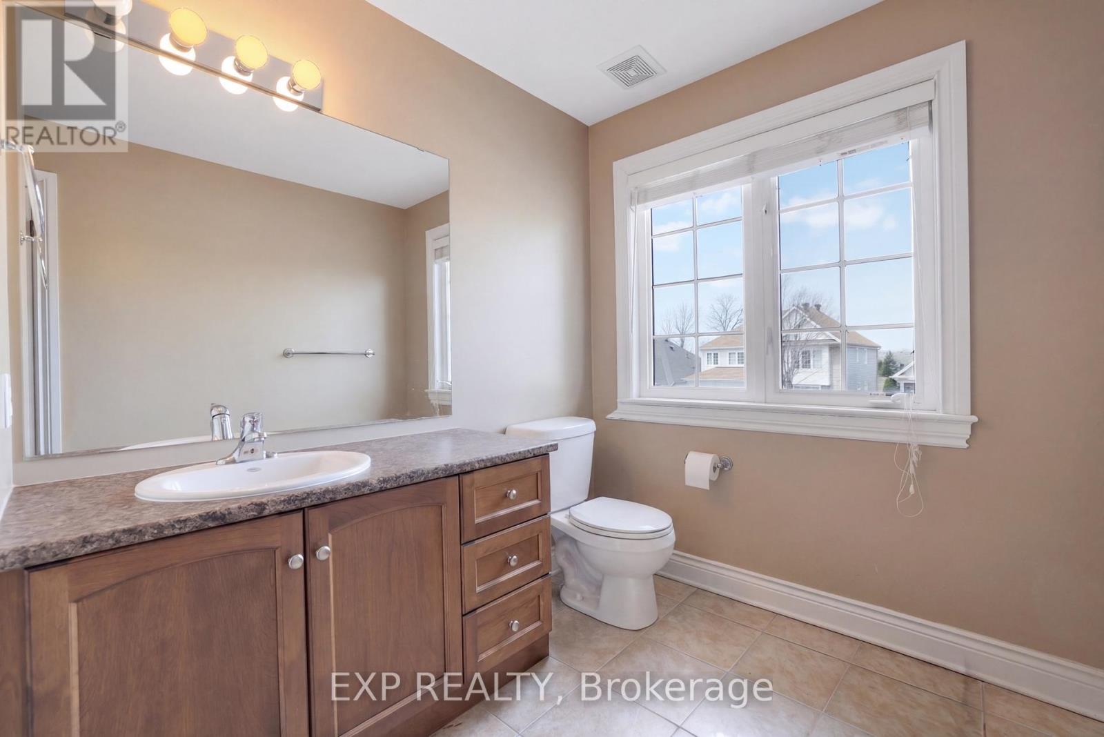 415 DUNDONALD DRIVE - 25