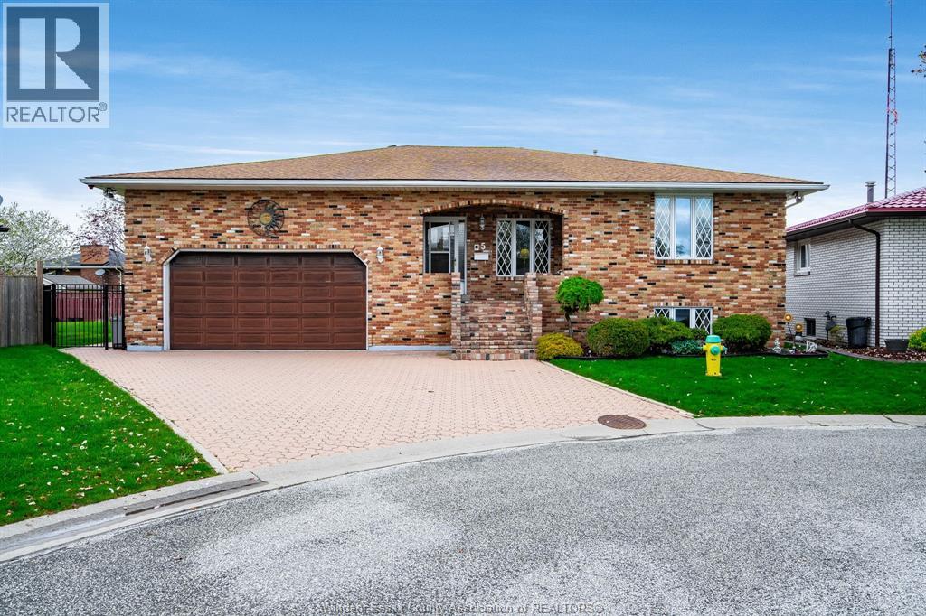 5 Lucy CRESCENT - 1