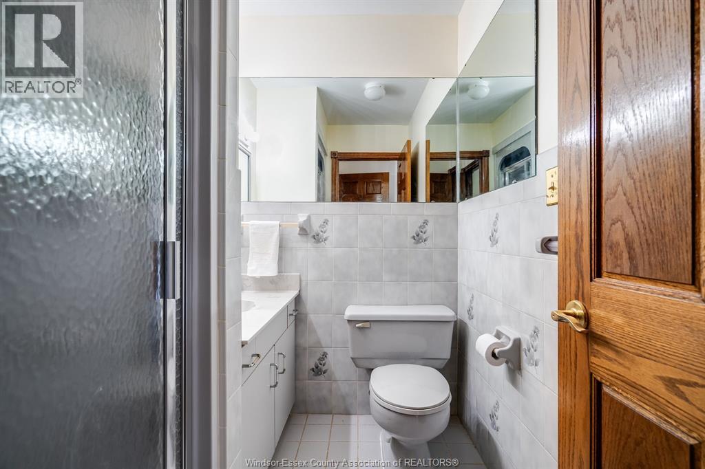 5 Lucy CRESCENT - 24