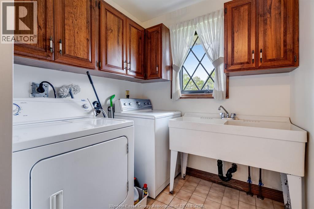 5 Lucy CRESCENT - 23