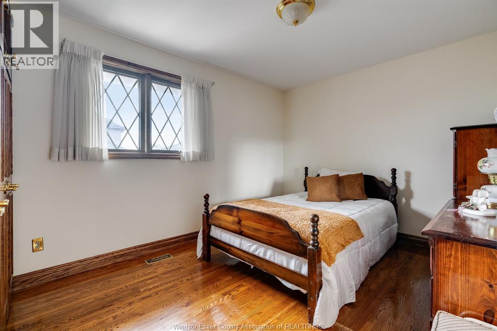 5 Lucy CRESCENT - 21