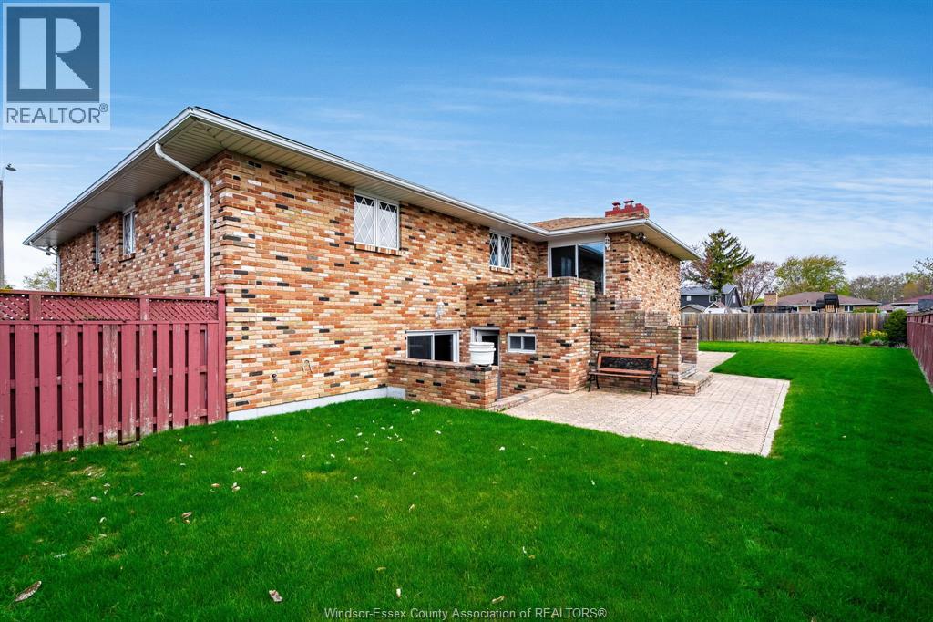 5 Lucy CRESCENT - 45