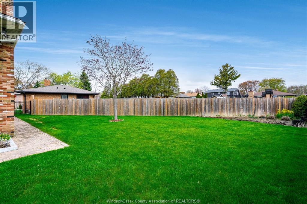 5 Lucy CRESCENT - 47
