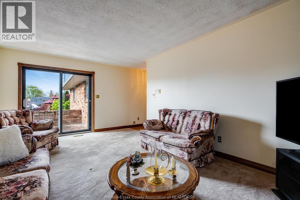 5 Lucy CRESCENT - 14