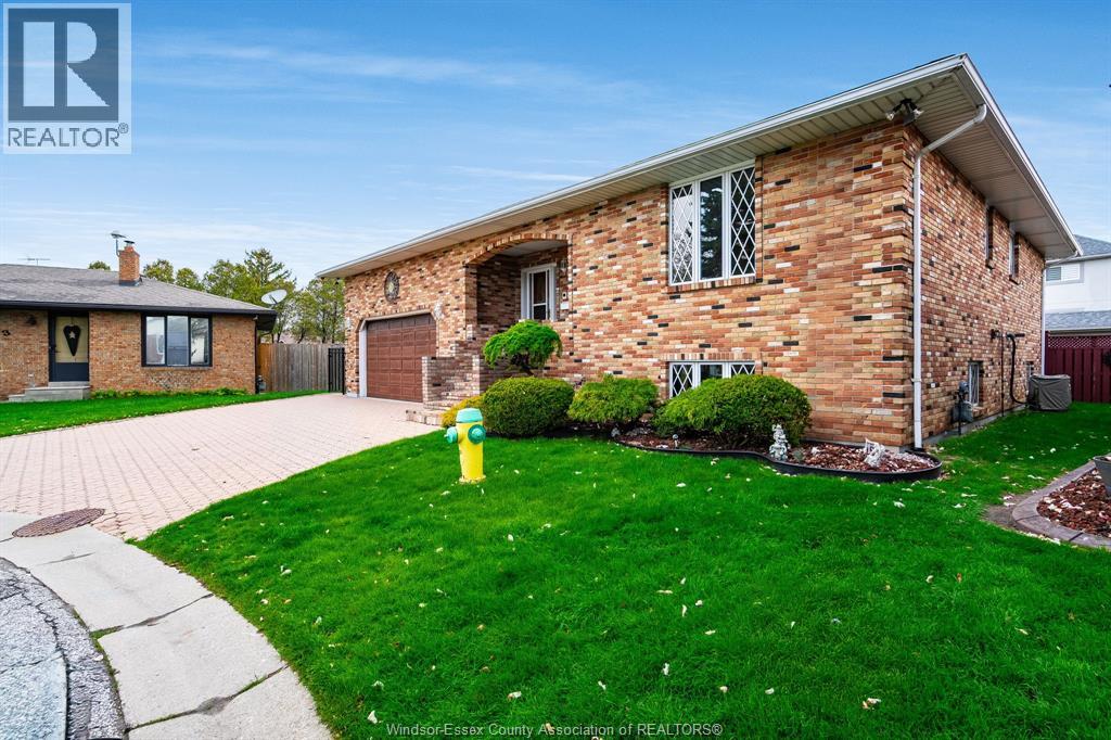 5 Lucy CRESCENT - 42