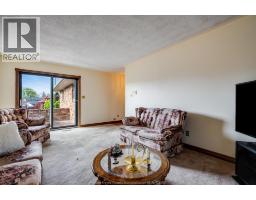 Family room - 5 Lucy Crescent, Leamington, ON N8H4S4 Photo 14
