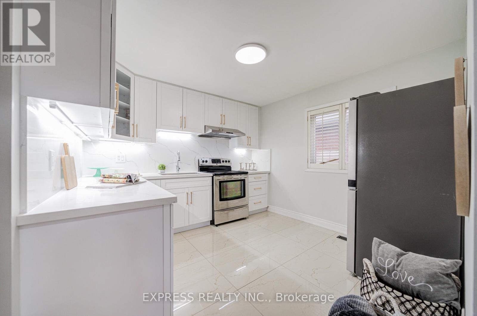 61 TROTHEN CIRCLE - 8
