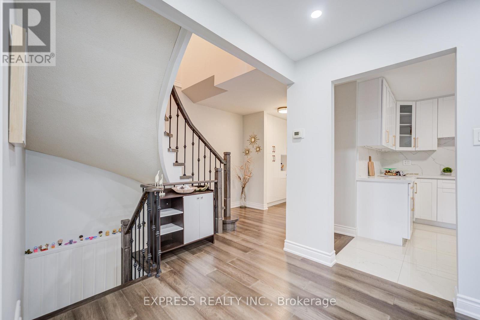 61 TROTHEN CIRCLE - 9
