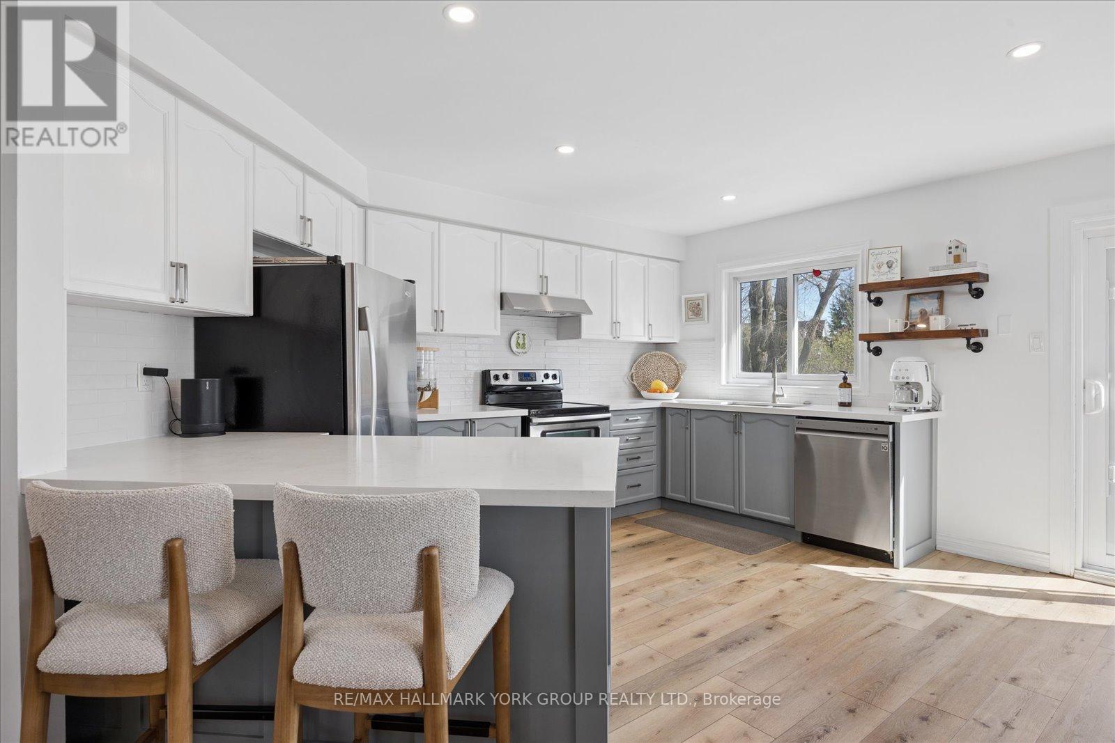 195 KING STREET - 13
