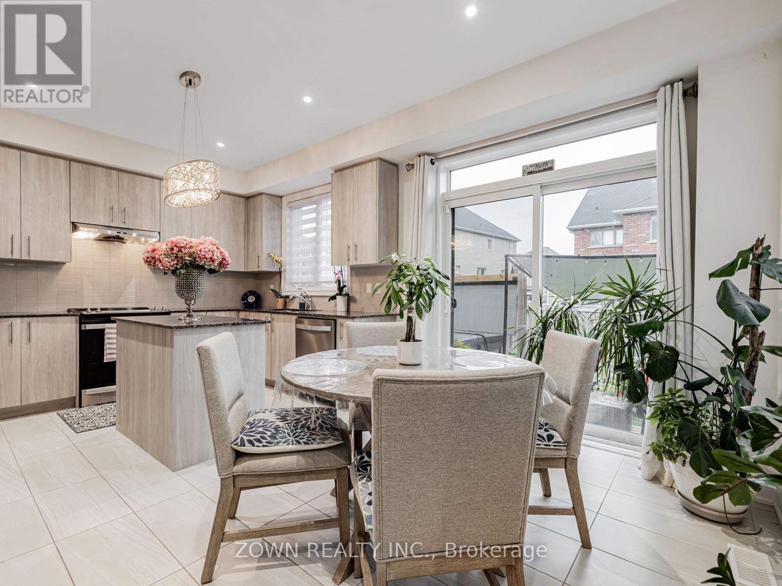1352 BLACKMORE STREET - 11