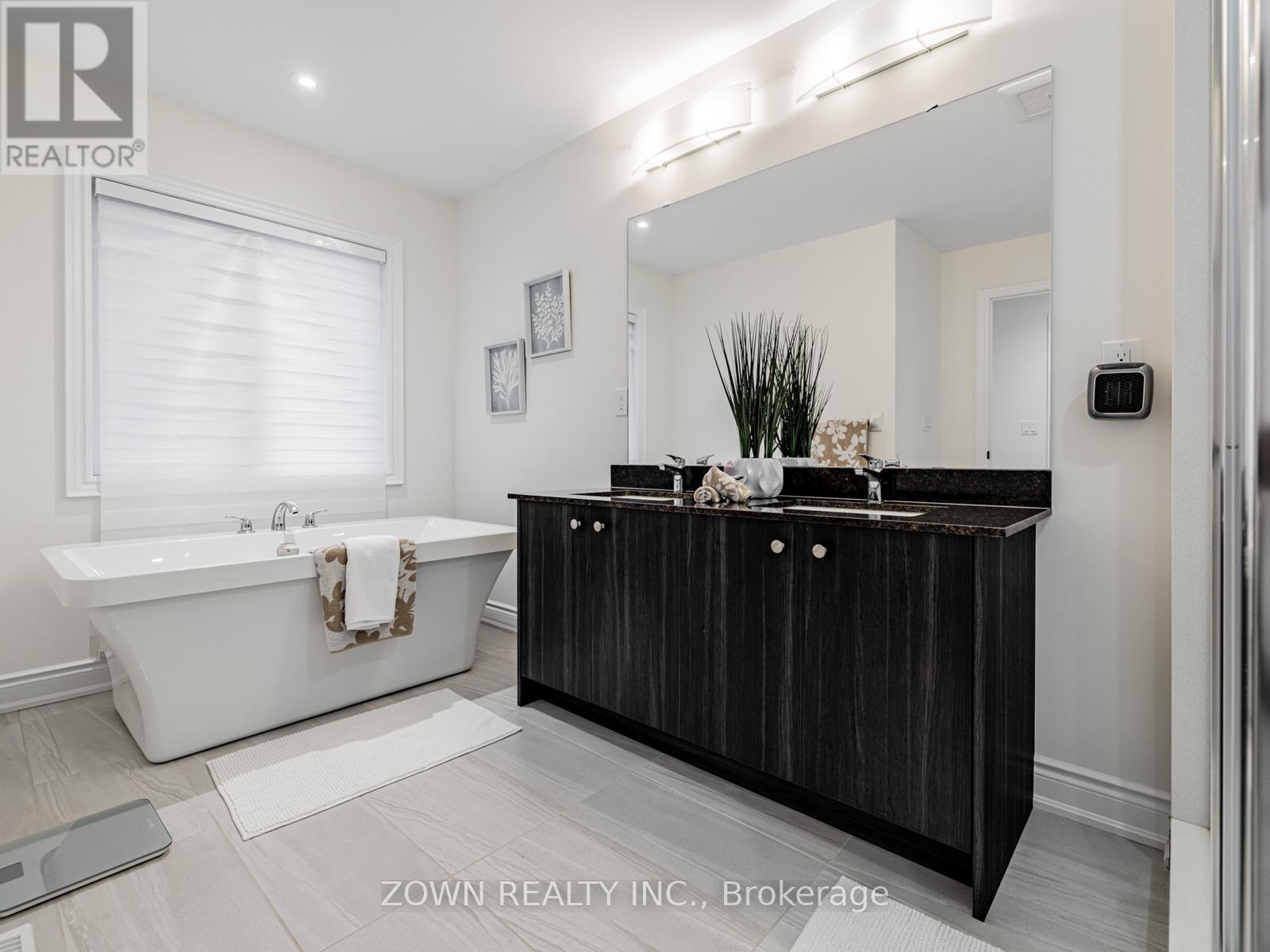 1352 BLACKMORE STREET - 21